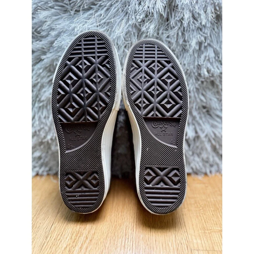 Converse womens chuck